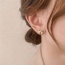 Gold And Silver Twisted Heart-Shaped Earrings, A Simple And Versatile Interwoven Heart-Shaped Earring, A Must-Have For Daily Wear - Silver - View 5