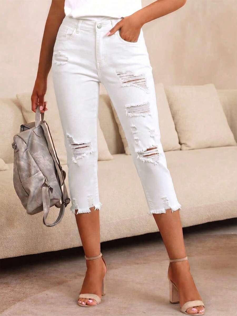 Women's Casual Distressed Slim Fit Capri Length Jeans, With Frayed Hem And Pocket Design, Medium Stretch, Fashionable Capri Jeans Suitable For Spring, Summer And Autumn White