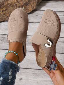Women's Wedge Platform Mules With Arch Support; Women's Comfortable Wedge Platform Sandals With Openwork Design And Perforated Closed Toe. Suitable For Everyday Outdoor Wear, These Women's Slippers Feature Heel Cushioning And Are Perfect For Summer Casual Commuting. - Xám - Xem 1