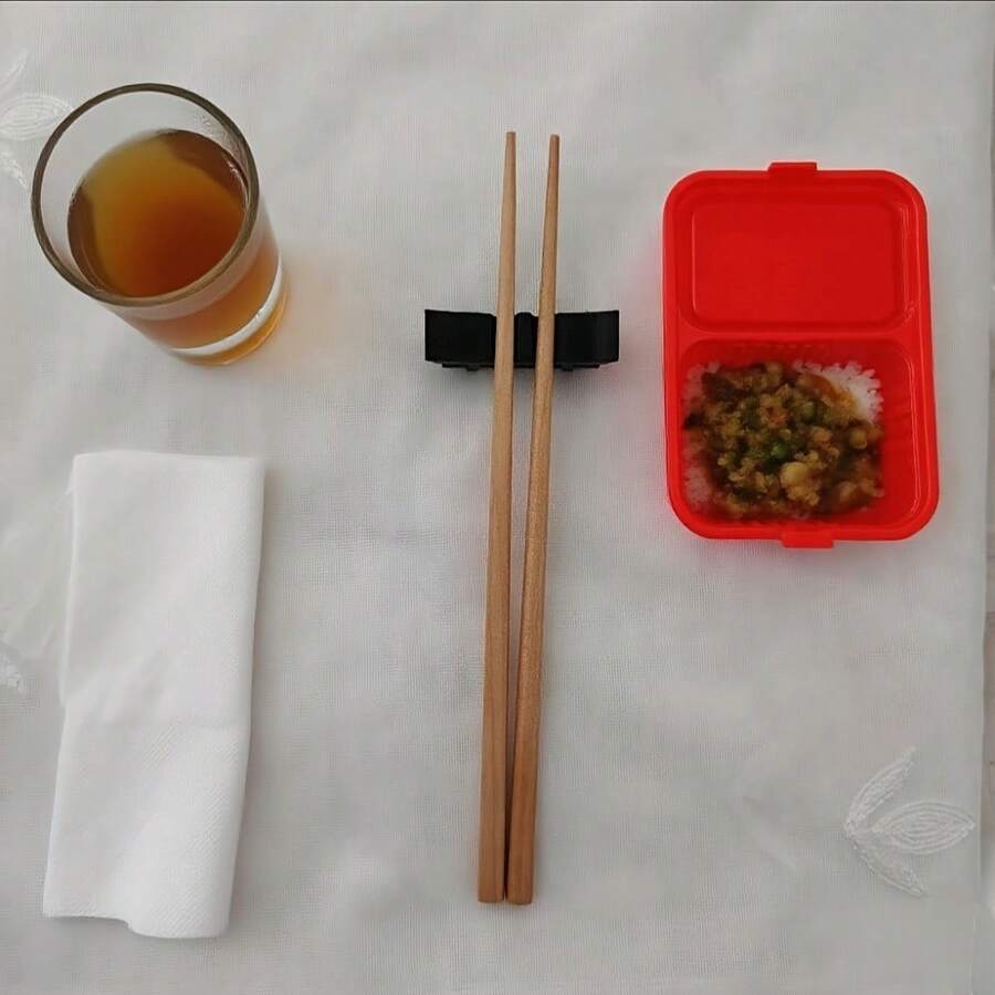 1/2件装Carefree筷子架,3D打印筷子支架,适用于筷子、勺子、叉子,家居装饰和餐厅使用,餐具架,简易收纳架,时尚桌面装饰,轻巧支架,塑料餐具架,餐饮配件,勺叉架,节日装饰,厨房收纳 - 查看 1