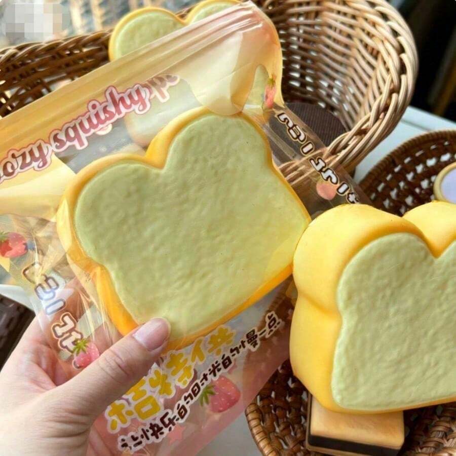2026 New - 1pc Butter Toast Tactile Collection Series - Relaxation Squishy, Creative Desk Viral Bread Slow-Rebound Squishy, Perfect Gift For Birthday, Easter - 彩色 - 查看 1