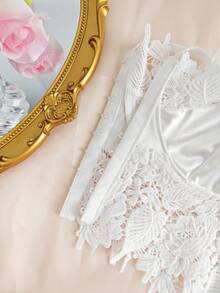 Sleeveless Lace Panel Tight Top - An Ideal Bridal Outfit Choice - White - View 6