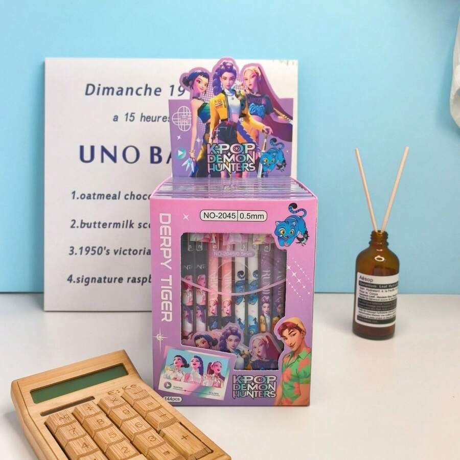 Hasbro Hộp 12 bút xóa được in hình nhóm nhạc nữ K-POP năm 2026, mực xanh dương, đồ dùng văn phòng/học tập, quà tặng sinh nhật, ngày lễ, tiệc tùng, văn phòng phẩm dễ thương, hoàn hảo cho người hâm mộ và bạn bè (Kiểu ngẫu nhiên) - Bộ - Xem 1