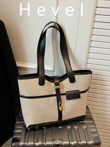 Hevel 女士休闲拼接拉链单肩包，大容量，适合日常使用，可作手提包、书包、返校背包等。这款包包容量大、轻便易携，适合青少年、女性、大学生等各种场合。是返校、大学、中学、高中、工作、商务、通勤等场合的理想之选。这款包包尽显优雅气质，也适合特殊场合。 - 黑色 - 查看 1