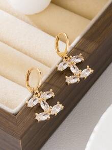 1 Đôi bông tai bằng đồng mạ vàng 18K, thanh lịch và dễ thương, thích hợp để đeo hàng ngày, hẹn hò và tụ họp, bông tai hình chữ C kép, trang nhã và đáng yêu, thích hợp để đeo hàng ngày và tụ họp. - Bông tai mặt dây chuyền pha lê CC - Xem 6