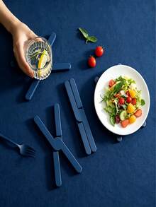 Foldable Silicone Trivet Mat, Heat Resistant Non-Slip Pot Holder, Space-Saving Multi-Use Kitchen Dining Table Mat - Multiple Styles - View 6