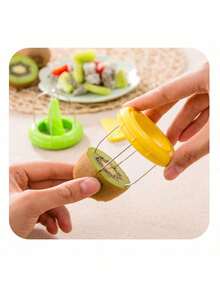 2 Buah Pengupas Kiwi Putih Warna Hijau Mint, Pemotong Portabel Anti Selip, Pengupas Cepat, Alat Dapur Rumah/Asrama, Hadiah Pindah Rumah untuk Kembali ke Sekolah, Peralatan Dapur, Perlengkapan Dapur, Hadiah untuk Wanita - MultiWarna - View 3