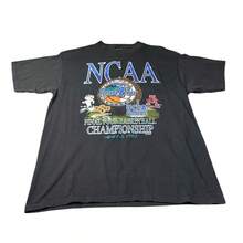 Vintage 1995 BASKETBALL Final Four Championship Black T Shirt XL USA Cosplay Cotton Printed T-Shirt Casual Rock Street Short Sleeve Round Neck Comfortable Daily T-Shirt Solid Color Regular Version T-Shirt - màu đen - Xem 1