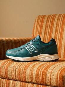 New Balance Giày nữ thường ngày 990, nhẹ, êm ái, thoáng khí, đế dày, có logo, thân thiện với da, đa năng, phù hợp đi làm hàng ngày, tập gym, đi học, sau giờ làm, du lịch. Mã sản phẩm: U990TW4 - màu xanh lá - Xem 1
