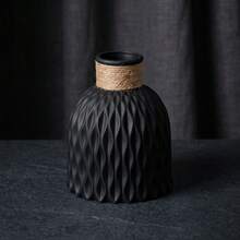 1 pièce Vase décoratif de style bohème minimaliste moderne, léger et incassable, finition mate résistante à l'eau, en matière plastique de haute qualité, style nordique de ferme moderne, disponible en noir, gris, rose, blanc unicolore, design sphérique arrondi en haut, texture 3D ondulée, livré avec un décor de corde de jute naturelle au cou - A - Voir 14