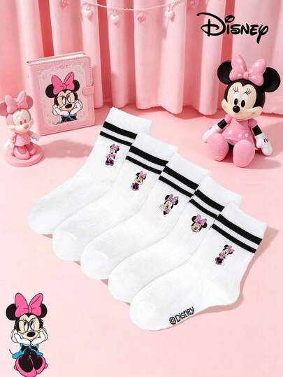 Disney 1/5双装米奇儿童短袜，柔软舒适，透气防滑。可爱休闲风格，适合运动和日常穿着。吸汗速干，透气性好。白色船袜，两条黑色条纹，可爱的卡通图案，深受孩子们喜爱。时尚透气舒适的学生袜，男女童皆宜。适合日常穿着、派对礼物、复活节、春夏季节，轻薄款式。