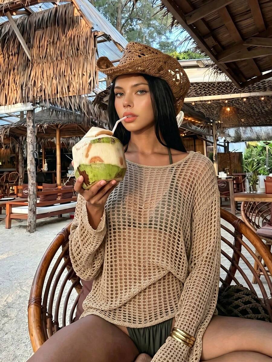 Blusa feminina de crochê vazada, estilo praia, manga longa, modelagem cropped, estilo casual. - Caqui - Ver 1