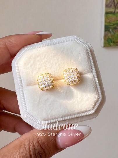 MADEONE 1 Đôi bông tai đính đá hình trái tim lấp lánh, kiểu dáng INS, đa năng, phù hợp để đeo hàng ngày, dự tiệc thời trang và dạ hội, cũng là món quà tinh tế dành cho bạn bè nữ.