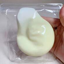 Nuevo juguete apretable de bola de queso esponjosa, accesorio de alivio de estrés - Multicolor - Ver 13