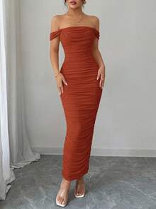 PRETTYGARDEN Women's Summer Dresses Off The Shoulder Dress Ruched Bodycon Sleeveless Evening Elegant Dresses Wedding Guest Graduation Cocktail Club Party Maxi Dresses - 銹紅色 - 查看 5