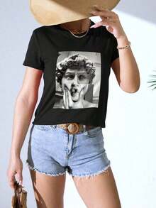Crew Neck Sculpture Print T-Shirt - Black - View 5