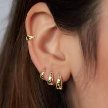 5 paires de boucles d'oreilles minimalistes dorées dormables, boucles d'oreilles simples en forme de créoles pour oreilles percées, polyvalentes pour le travail et le port quotidien - Doré - Voir 3