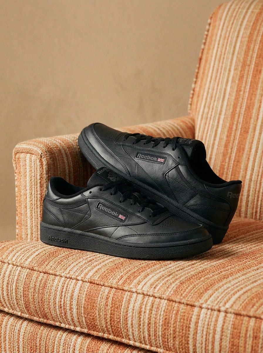 Reebok Club C 85 男士运动鞋 吸汗透气 防晒 防风 春季装饰 百搭 Logo 纯色印花 易洗速干 运动户外跑步 日常上学 黑色 100000153 - 黑色 - 查看 1