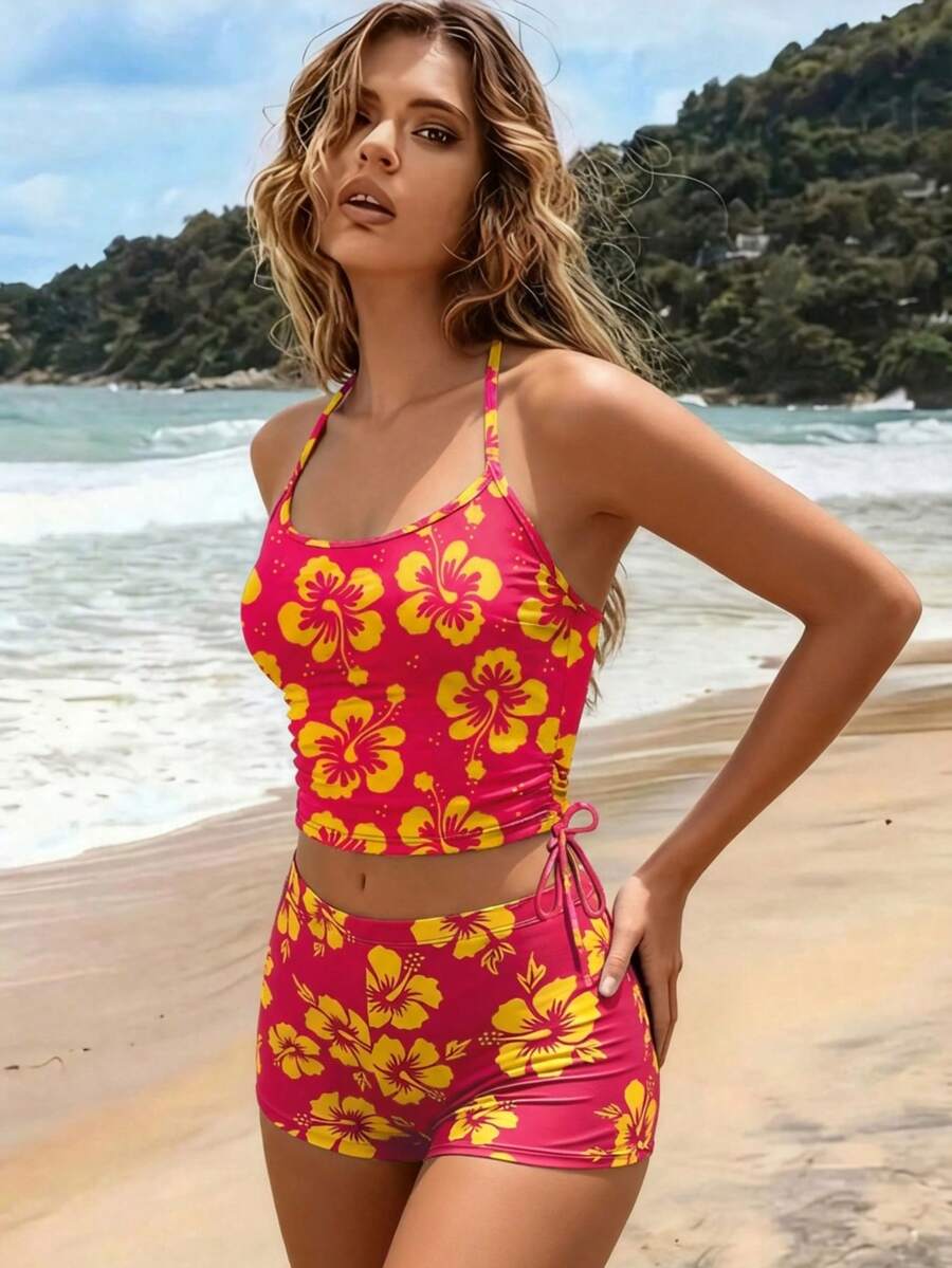 Bộ 2 món đồ bơi tankini mùa hè in hoa mới, áo hai dây có đệm mút và quần short kín đáo, phong cách thanh lịch gợi cảm cho kỳ nghỉ biển.