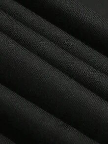 Camiseta Blanca de Cuello Redondo con Balón de Fútbol Dorado y Texto en Español COMO NO TE VOY A QUERER para Aficionados al Deporte, Tela Suave - Negro - Ver 5