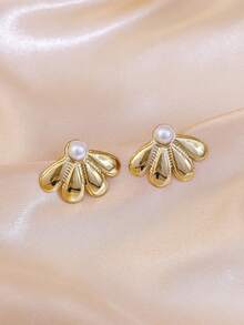 Elegant Women's Stainless Steel Earrings, Gold-Tone French Pearl Style Fashion Accessory, Durable & Versatile. Perfect For Parties, Festivals, Weddings, Daily Wear, Music Festivals, Beach Vacations. An Ideal Gift For Valentine's Day, Birthday, Mother's Day - Gold - View 3