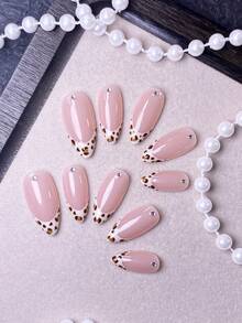 10 Móng Tay Giả Thủ Công, Móng Tay Giả, Mùa Hè, Móng Ngắn, Móng Tay Giả Acrylic, Bộ Móng Tay Giả, Phụ Kiện Làm Móng, Phong Cách Y2K, Móng Màu Nude, Móng Họa Tiết Da Báo, Nền Hồng Nude với Họa Tiết Da Báo Cổ Điển ở Đầu Móng và Điểm Nhấn Bằng Pha Lê/Đá Nhỏ Trên Bề Mặt Móng. Kiểu dáng thanh lịch, Phù Hợp cho Phụ Nữ và Bé Gái Sử Dụng Hàng Ngày, Đi Làm, Hẹn Hò và Các Buổi Gặp Gỡ Thường Ngày. - Màu be - Xem 14