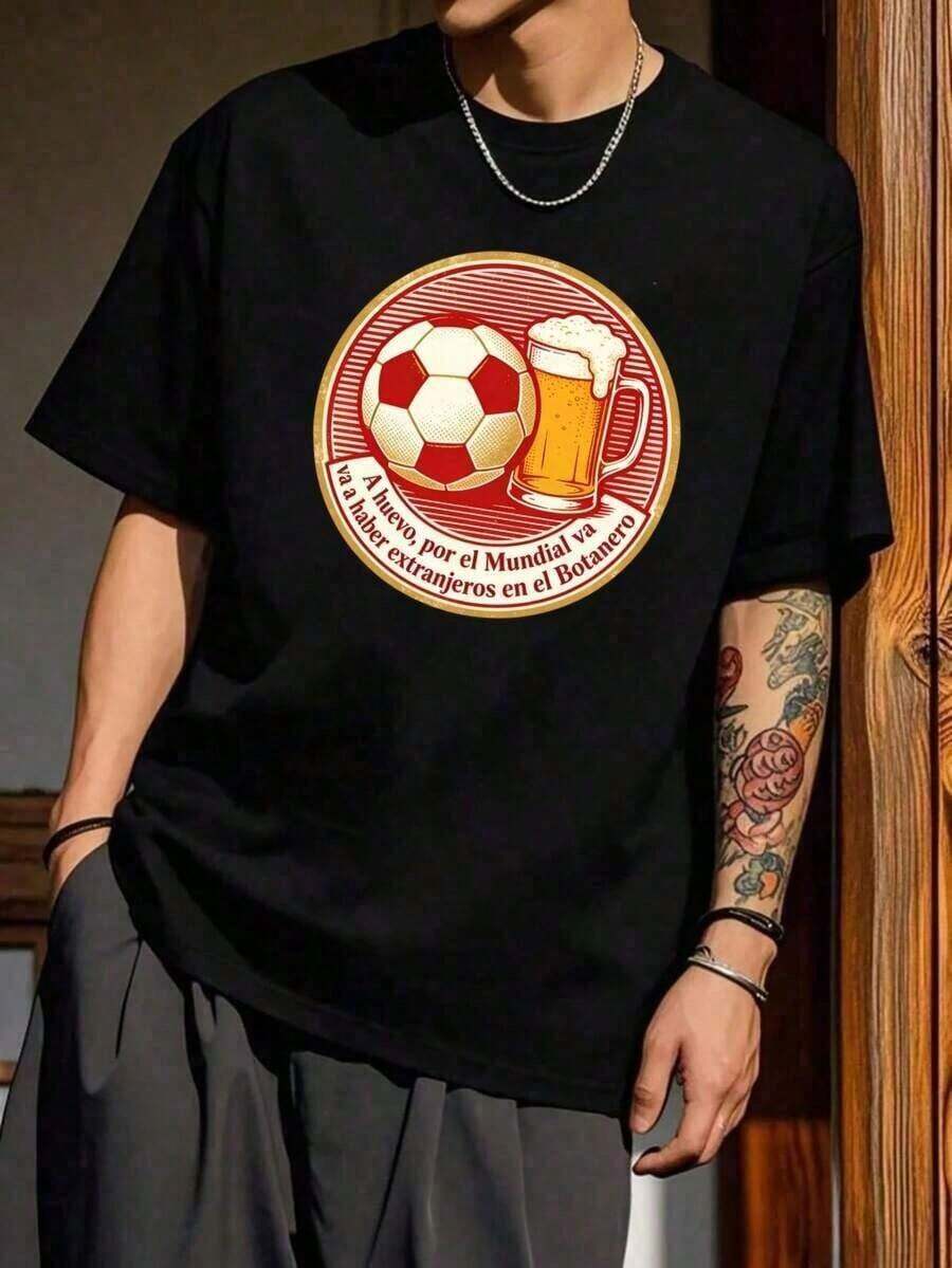 Camiseta blanca de Copa Mundial 2026 con estampado de botanero, diseño de fútbol y cerveza, tela suave, corte amplio ideal para fiestas de fútbol en botaderos, reuniones y salidas cotidianas.camisas de hombre,playeras para hombre,ropa de hombre,sudadera para hombre - Negro - Ver 1