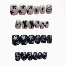 24 móng tay giả vuông ngắn, màu đen, họa tiết bạc, hình mèo và ngôi sao dễ thương, phong cách Gothic Punk, bóng, phủ kín toàn bộ móng, thích hợp cho nam giới và bé trai sử dụng hàng ngày. - Nhiều màu - Xem 2