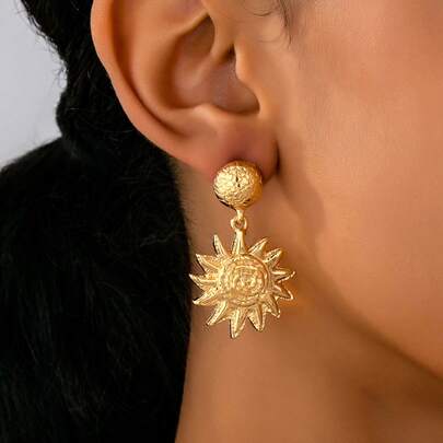 1 Pair Fashionable 3D Metal Spiral Textured Sun Hoop Earrings, Suitable For Daily Wear And Commuting