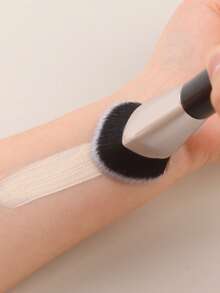 1pc Heart-Shaped Makeup Brush, Foundation, Blush, Concealer, Eyeshadow Brush, Non-Shedding, Soft On Skin - Multicolor - View 3