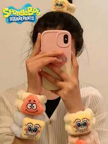 SpongeBob SquarePants 一对海绵宝宝毛绒发箍，颜色和款式随机，可爱洗脸防水腕带，以及防水洗发圈。包含海绵宝宝、派大星、章鱼哥、珊迪、痞老板和蟹老板的个性化配饰。甜美多功能腕带，适合女性日常佩戴。打造休闲校园发型，适合日常造型。 - 彩色 - 查看 3