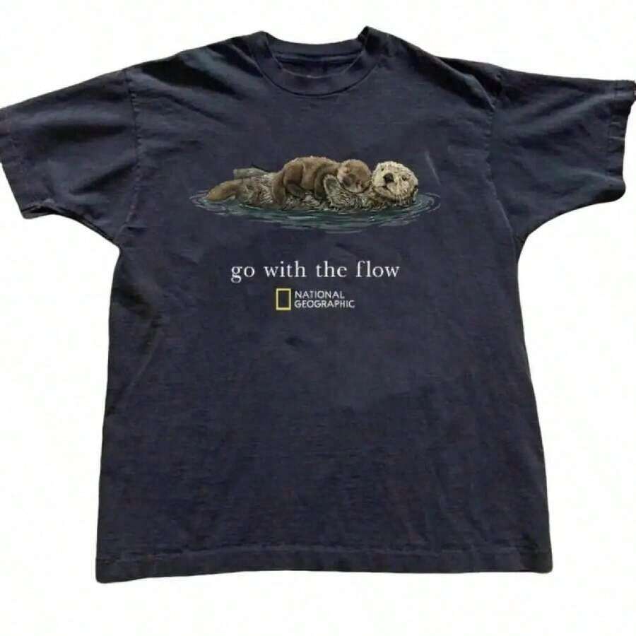 National Geographic "Go With The Flow" Unisex T-Shirt, Summer Outings Gift, Y2k 90s Vintage All-Match Tee - 黑色 - 查看 1