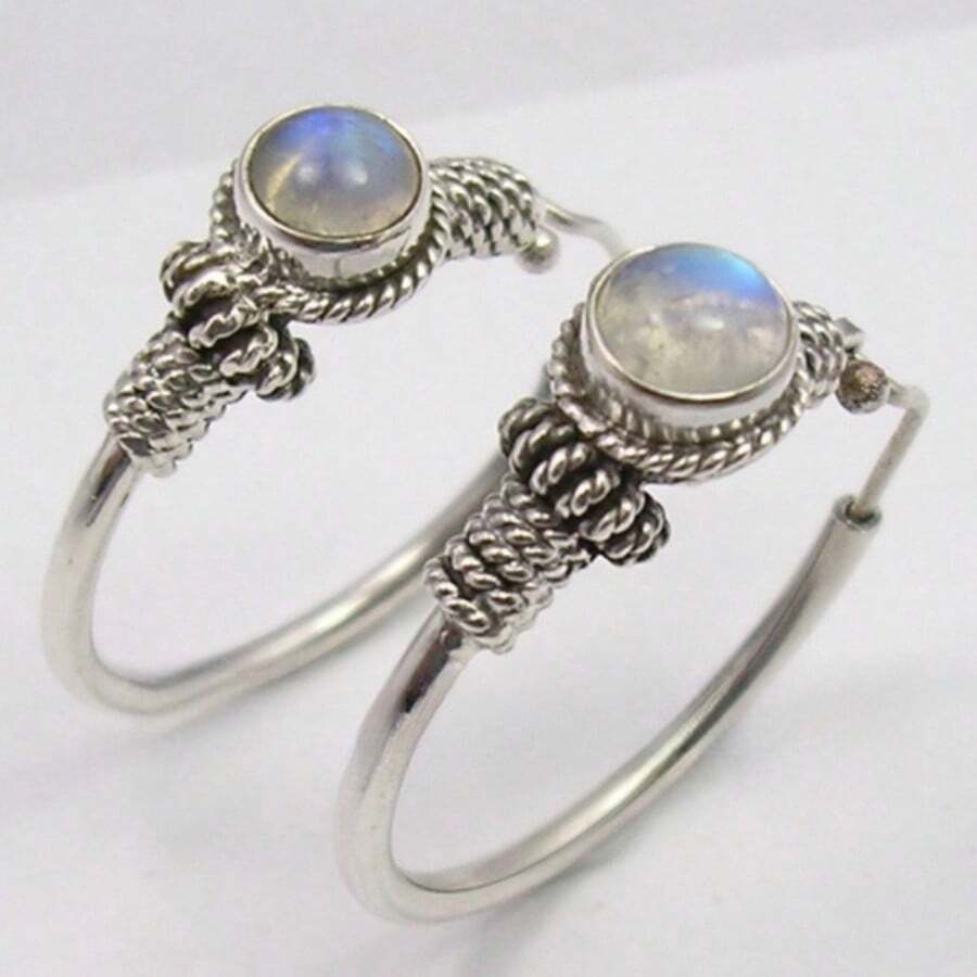 1 Pair Handmade Retro Oval Earrings, Versatile And Elegant, Enhancing Feminine Charm. Suitable For Daily Wear, Vacation, Banquet And Other Occasions, An Ideal Gift Choice For Special Events. - Silvery - View 1