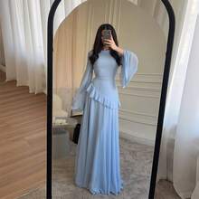Women's Elegant Asymmetrical Neck Maxi Dress With Flare Long Sleeves And Ruffle Trim, Flowy Fitted Knitted Formal Gown - 天藍色 - 查看 4