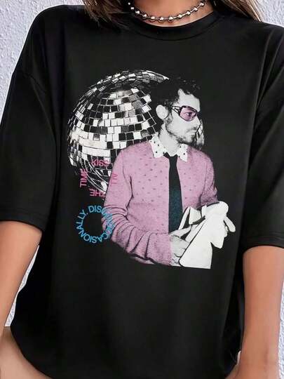 Kiss All The Time Shirt, HS4 New Album Graphic Tee, Harry Fan Tour Style T-Shirt .Camiseta informal de moda con estampado creativo para mujer, de manga corta y cuello redondo, para primavera y verano T-Shirt Women Festive Celebration Shirt Party Wear Top