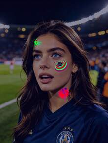 7 Peças Adesivos Temporários de Tatuagem Coloridos com Respingos Fluorescentes, Tema de Futebol, À Prova d'Água e à Prova de Suor, Padrões Únicos para Torcedores da Copa do Mundo, Adesivos Neon de Elementos de Futebol GOAL Unissex, Decoração para Festa Esportiva - Multicolorido - Visão 3