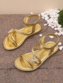 1 Pair Girls Flat Sandals PU Braided Strap + Rhinestone Pearl Butterfly Decor Elastic Back Slip-On Design Fashionable Cute Roman Beach Sandals Suitable For Students Daily Casual Beach Vacation Summer New Style - Gold - View 1