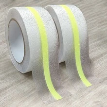 Cuộn băng chống trượt PEVA trong suốt phát sáng trong bóng tối, độ bám dính cao, kích thước 5cm x 5m, tăng cường an toàn cầu thang, tương thích với nhiều bề mặt, thiết kế hiện đại, dùng cho bậc thang, sàn nhà, khu vực hồ bơi. - C-Trong suốt - Xem 2