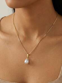 1pc French Elegant Teardrop Pearl Necklace, Gold Chain + Teardrop Pearl Pendant Design, Adjustable Length For Comfortable Wear, Suitable For Daily, Travel, Commute, Date, Flatters Neckline, Enhances Elegant Aura, Versatile Accessory, Refined Summer Outfit Essential, Unique Premium Gift For Mother's Day - Gold - View 6