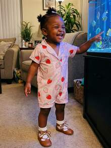 Satin Footless Pajamas Fashionable Strawberry Printed Short Sleeve Button Down Romper - 粉色 - 查看 2