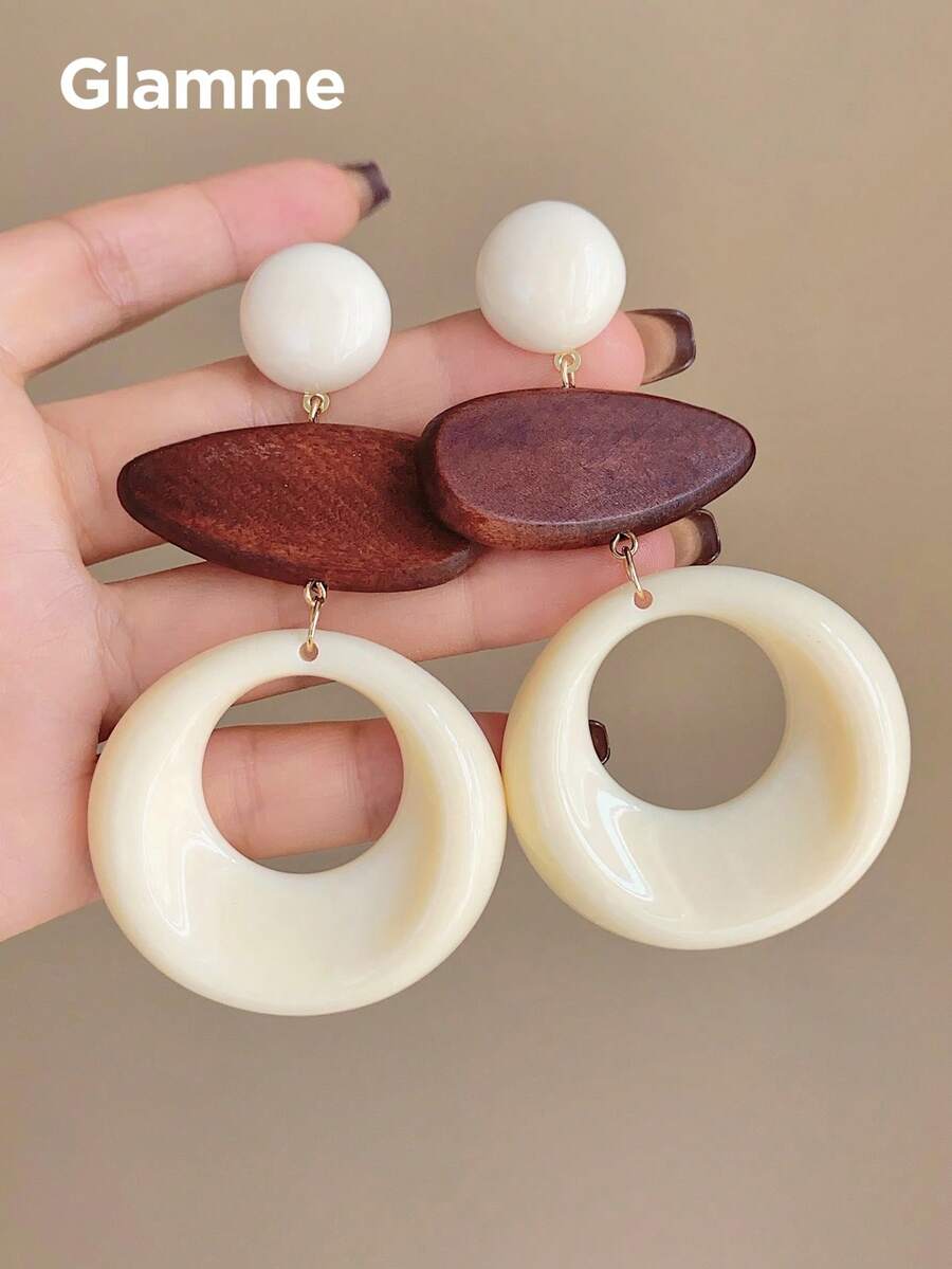 1 Đôi bông tai dáng dài phối nhựa trắng và gỗ, kiểu dáng cổ điển dành cho nữ, phù hợp cho các buổi dạ hội, tiệc tùng, kỳ nghỉ, đi biển, đa năng.
