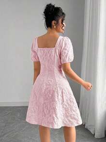 Vestidos elegantes de manga abombada con cuello cuadrado y estampado floral jacquard para mujer de talla grande. Vestidos elegantes, vestidos cortos de mujer para cumpleaños, vestidos de verano para el trabajo y el verano. - Rosa - Ver 2