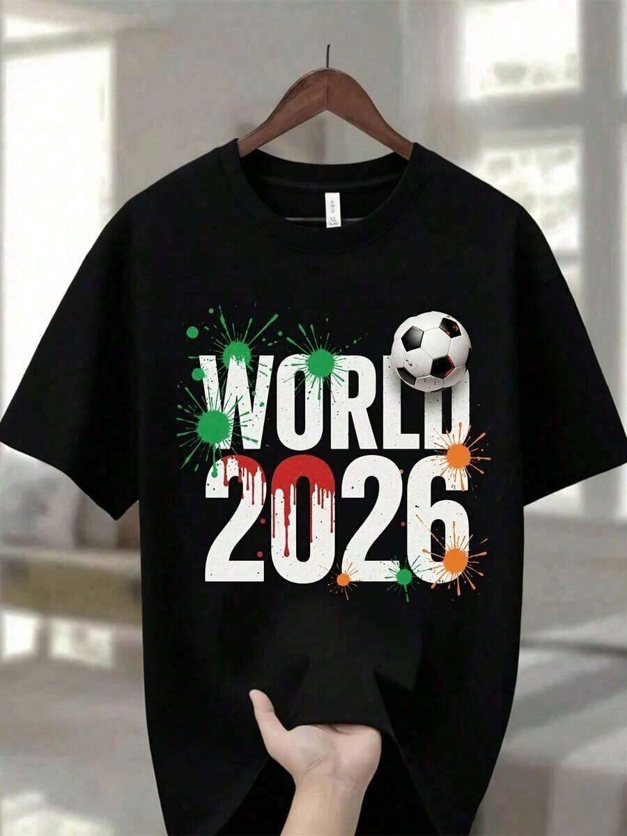 1 camiseta retro de fútbol para hombre - Camiseta de cuello redondo con estampado gráfico de la COPA MUNDIAL 2026 y diseño de balón de fútbol en negro/blanco, camiseta casual y cómoda adecuada para el Día de Acción de Gracias, regalos de Navidad, uso en todas las estaciones para los aficionados. - Negro - Ver 1
