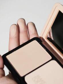 MAKE UP FOR EVER 高清粉底液 - 1R02 - 11克 - 净重0.38盎司 - 1R02 - 查看 10