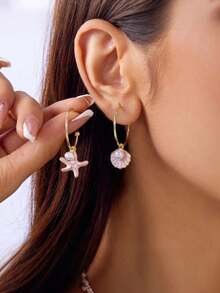 1对时尚个性化粉色沙滩度假海星贝壳仿珍珠耳环，适合日常佩戴、沙滩摄影，甜美可爱的不对称耳环 - 粉色 - 查看 1