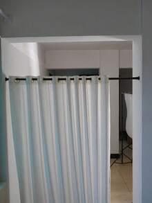 1支装弹簧张力窗帘杆，黑色可调节弹簧杆，可伸缩张力杆，适用于厨房、浴室、窗户、书架、衣柜 - 白色 - 查看 2