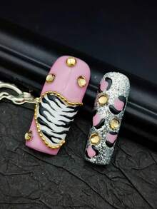 DIY 10pcs Square Nails French Tips, Metallic Bright Golden Nails Multi Color Nail Art Pink Nails , Handmade Nails Powder Hand Drawn 3D Crafted Flowers 3D Silver Chain 3D Golden Beads Patterns 3D Love Eleent Handpainted Leopard Zebra Print Y2k Style 100% Handmade Press On Nail Art Set, Suitable For Women And Girl For To Wear Daily Parties Includes:A Piece Of Jelly Glue And A Friction Strip)Nail Supplies Nails - 彩色 - 查看 6