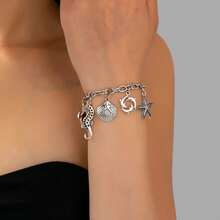Vintage Ocean Style Multi-Pendant Necklace, Niche Design, Versatile For Vacation - Silver - View 1