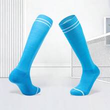 儿童足球长袜一双，适合6-12岁儿童。多种颜色可选，防滑毛巾布设计，加厚运动面料。适合户外运动、骑行、徒步、足球、篮球、美式橄榄球、跑步及其他户外活动。 - 彩色 - 查看 8