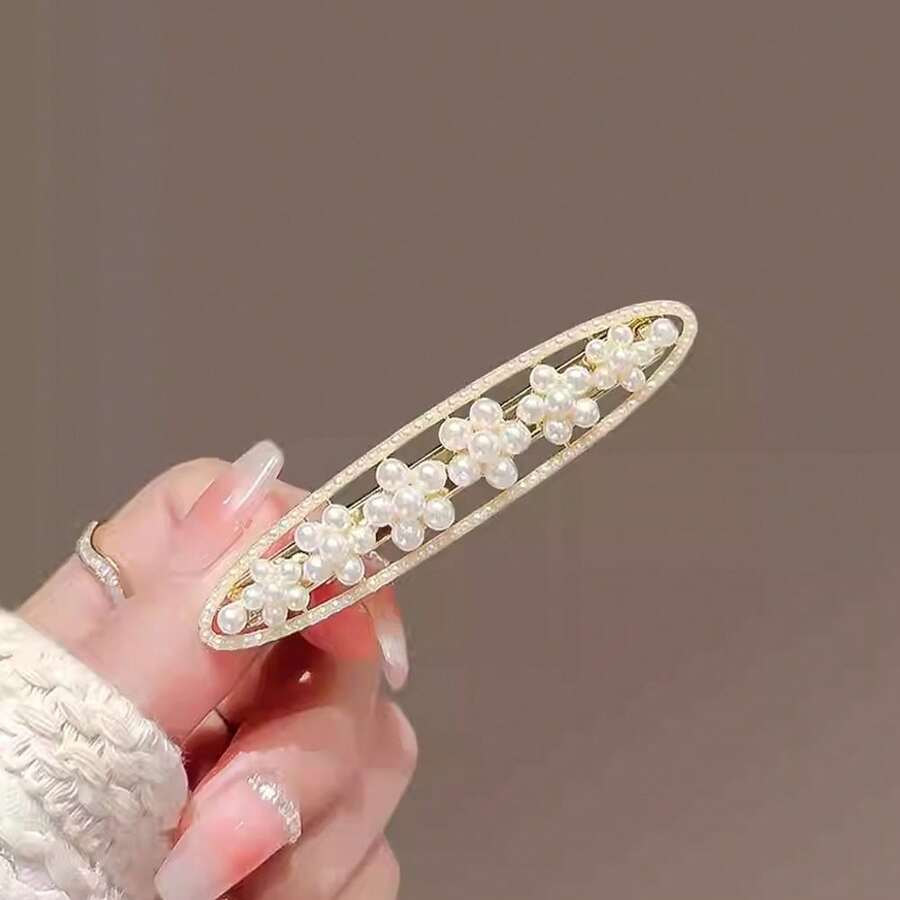 1个珍珠装饰花朵发夹,新款奢华珍珠侧刘海发夹,甜美女孩发饰,旅行,派对。 - 白色 - 查看 1